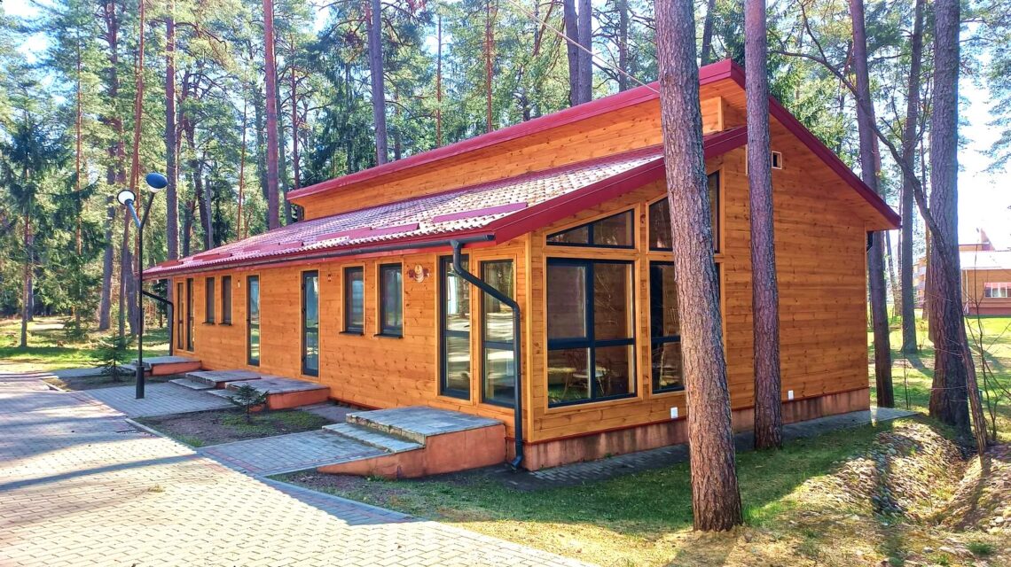 Двухместный двухкомнатный номер в коттедже в санатории